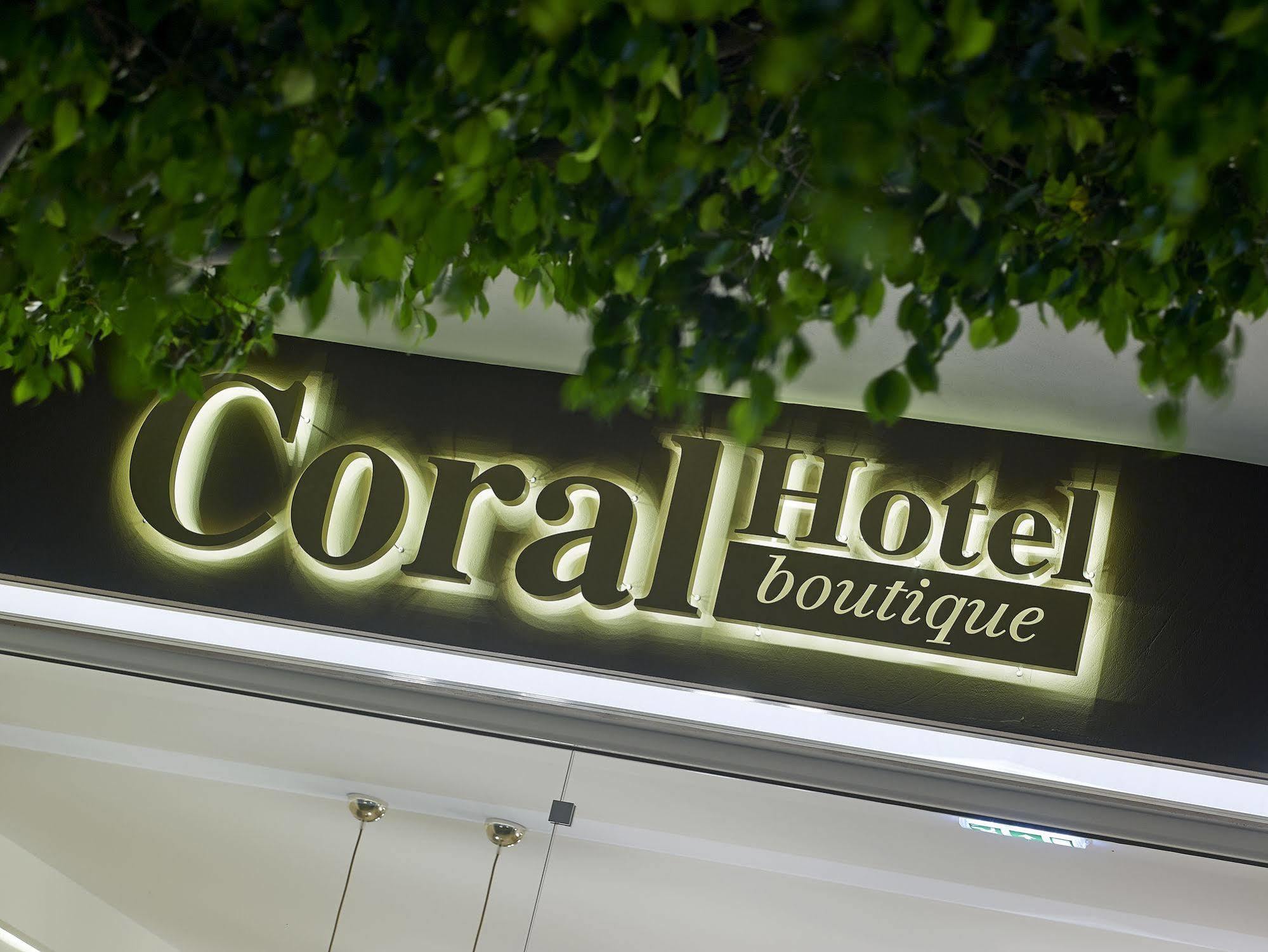 Coral Hotel 이라피트라 외부 사진